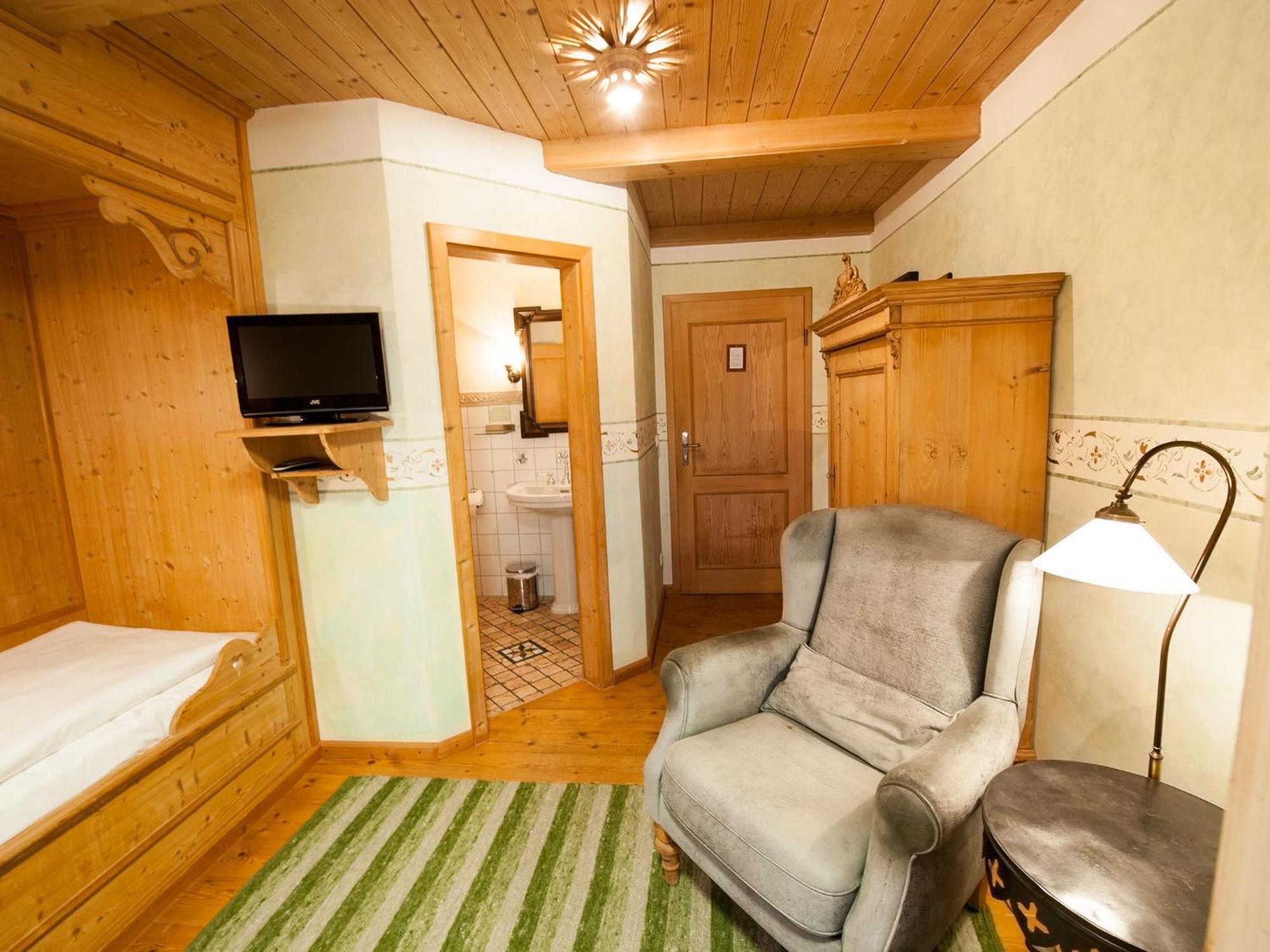 Landhaus Benediktenhof Bad Tolz Room photo